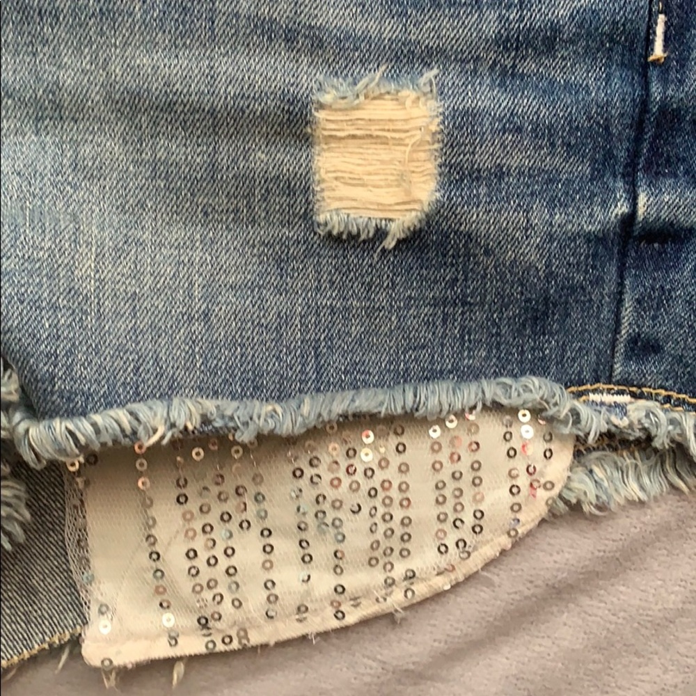 Shorts - Picture 2 of 5